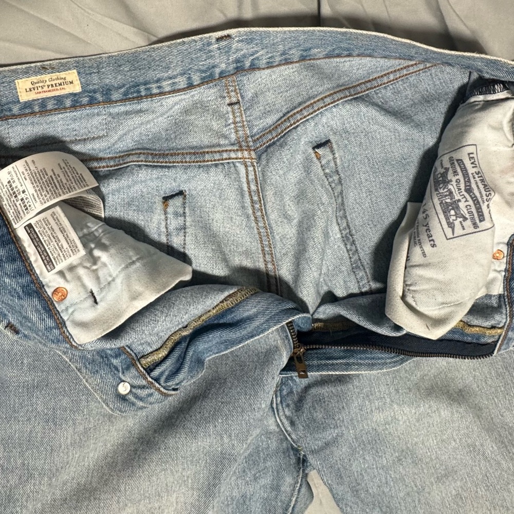 Levi's Light Blue Men's Straight Jeans - Picture 4 of 12